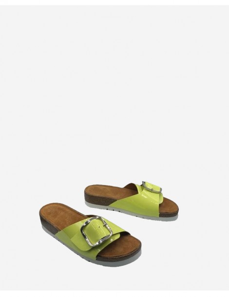 Mules plates en cuir verni avec boucle-Mules-Chaussure femme Maroc