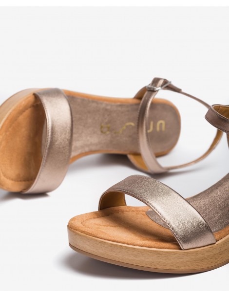 Sandales en cuir métallisé avec talon bloc-Sandales à talon-Chaussure femme Maroc