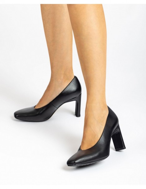 Escarpins en cuir avec décolleté-Escarpins-Chaussure femme Maroc