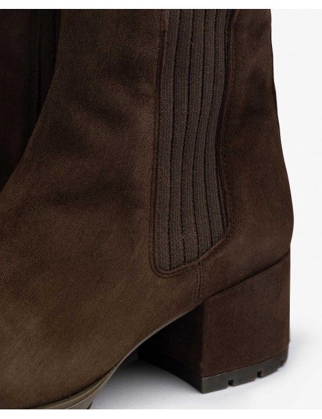 Bottines en daim avec chaussettes cotelées-Accueil-Chaussure femme Maroc