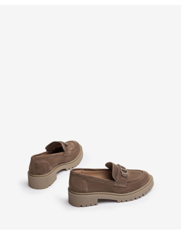 Mocassins en daim taupe avec logo en caoutchouc-Mocassins-Chaussure femme Maroc