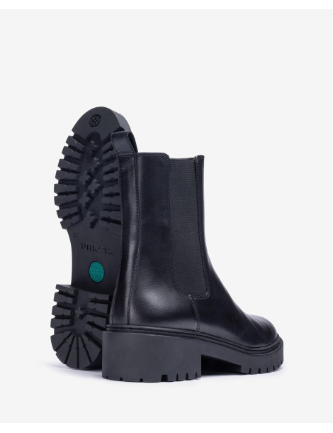 Bottines en cuir noir avec élastique et fermeture eclair sur les cotés-Bottes et bottines-Chaussure femme Maroc