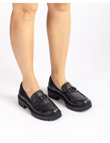 Mocassins avec logo en caoutchouc en cuir noir-Mocassins-Chaussure femme Maroc