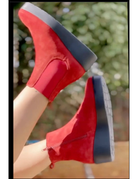 Bottines en daim brique avec bande et fermeture éclair laterale-Bottes et bottines-Chaussure femme Maroc