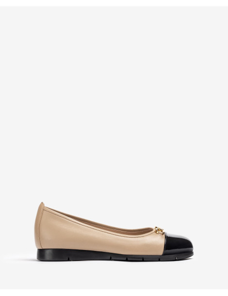 Ballerine en cuir beige à pointe noire-Collection hiver-Chaussure femme Maroc