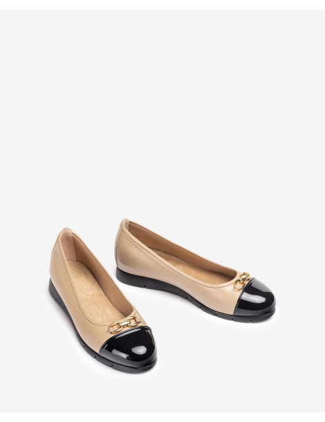 Ballerine en cuir beige à pointe noire-Collection hiver-Chaussure femme Maroc