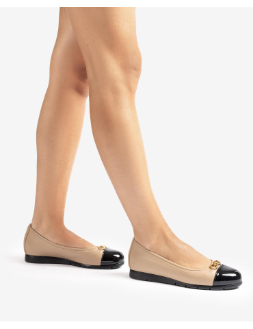 Ballerine en cuir beige à pointe noire-Collection hiver-Chaussure femme Maroc
