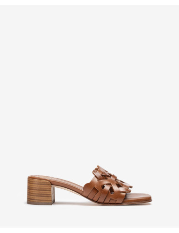 Mules à empeigne tressé Saddle