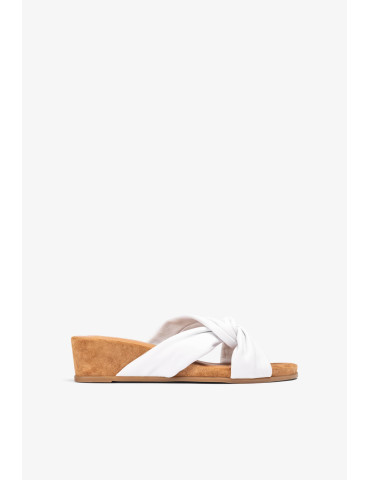 Mules avec petit compensé...