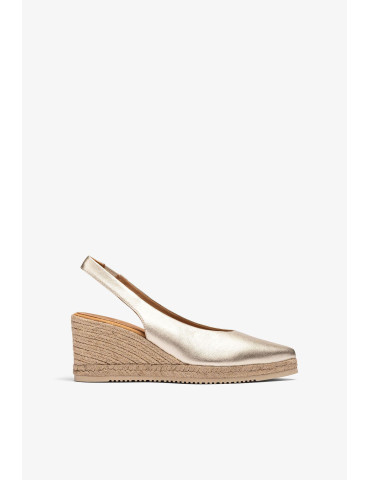 Espadrilles à pointe fine...