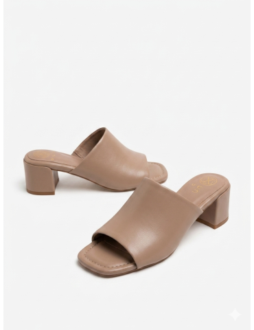 Mules à talon large en en...